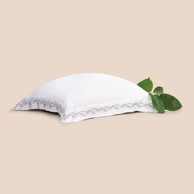 Almofada 60cm x 60cm  Altenburg Haus Ondas Branco