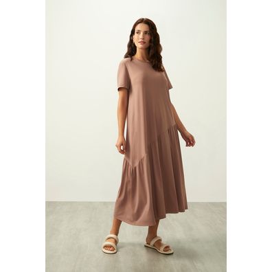 Vestido ZU Manga Curta Bulevar Marrom Avelã P